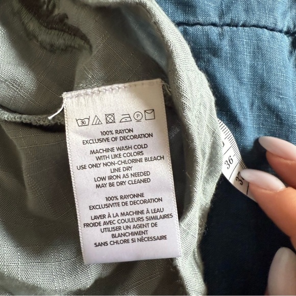 Urban Outfitters Kimchi Blue Embroidered Tank Top Size Small - Picture 7 of 9